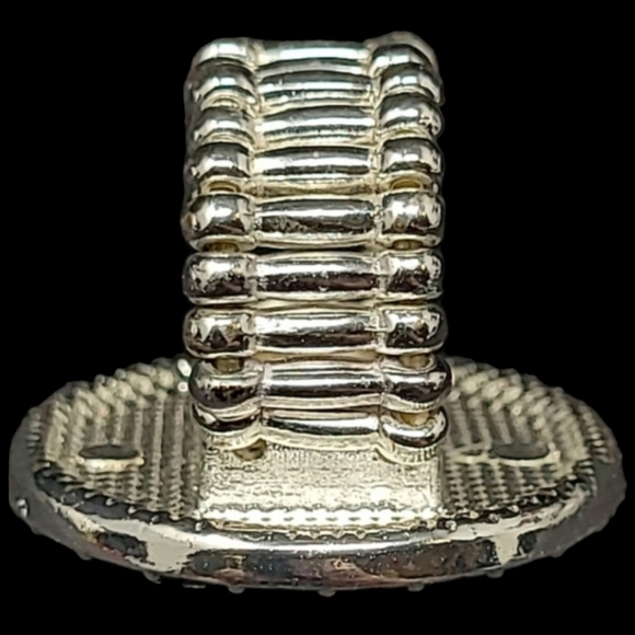 SILVER TONE RING WITH BLACK RHINESTONES STRETCH BAND (COSTUME JEWELRY) - Picture 4 of 6